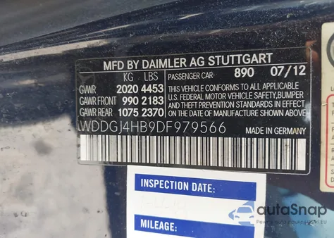 2013 Mercedes-Benz C 250 z USA, uszkodzony, nr VIN WDDGJ4HB9DF979566